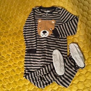Carter's 4T footie jammies